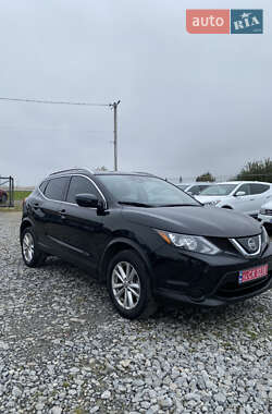Позашляховик / Кросовер Nissan Rogue Sport 2019 в Львові
