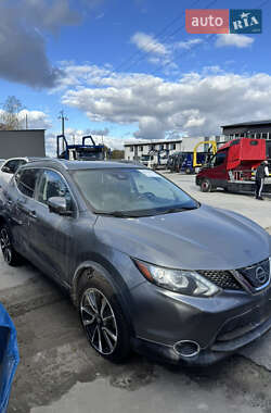 Позашляховик / Кросовер Nissan Rogue Sport 2018 в Львові