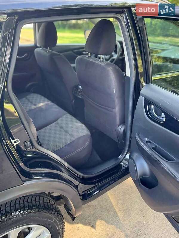 Внедорожник / Кроссовер Nissan Rogue Sport 2018 в Львове