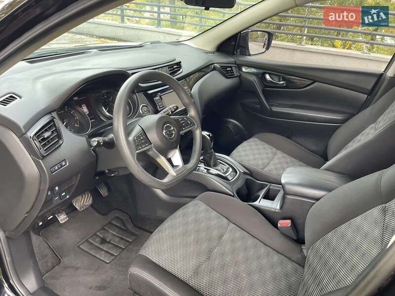 Внедорожник / Кроссовер Nissan Rogue Sport 2020 в Днепре
