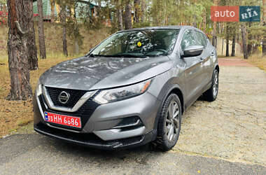 Внедорожник / Кроссовер Nissan Rogue Sport 2020 в Киеве
