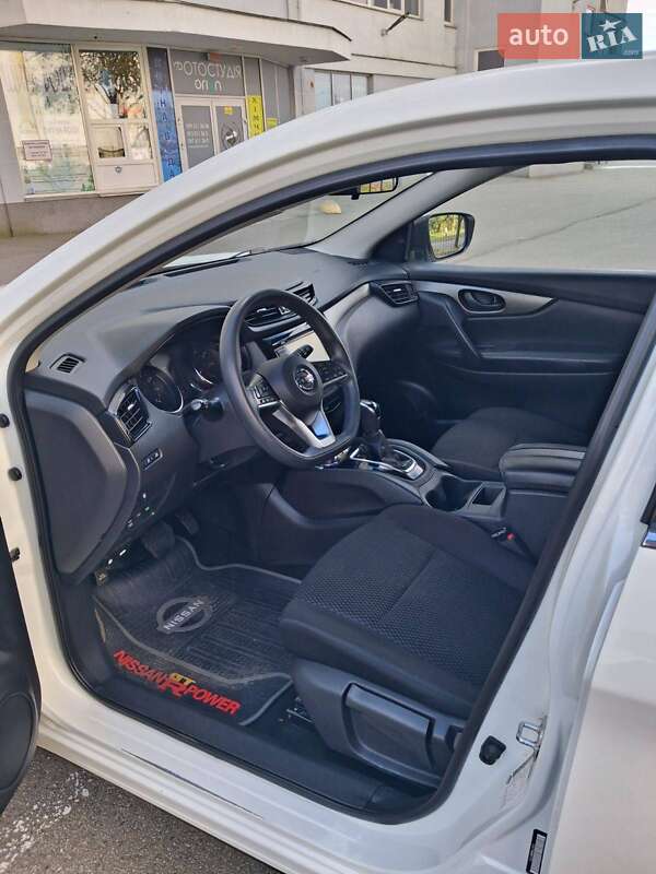 Позашляховик / Кросовер Nissan Rogue Sport 2021 в Києві