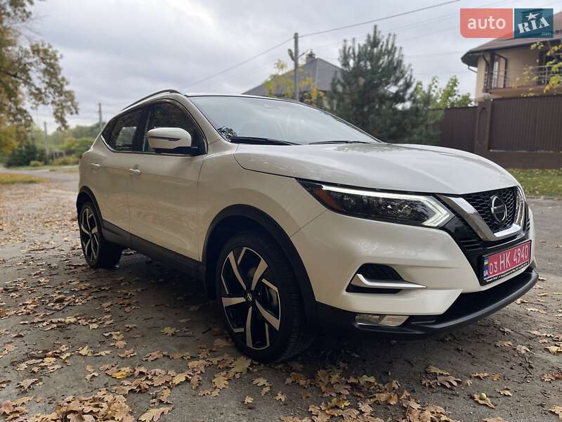 Позашляховик / Кросовер Nissan Rogue Sport 2022 в Києві