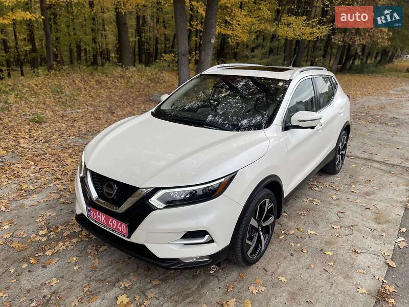 Позашляховик / Кросовер Nissan Rogue Sport 2022 в Києві