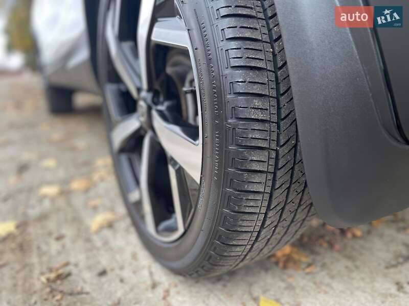 Позашляховик / Кросовер Nissan Rogue Sport 2022 в Києві