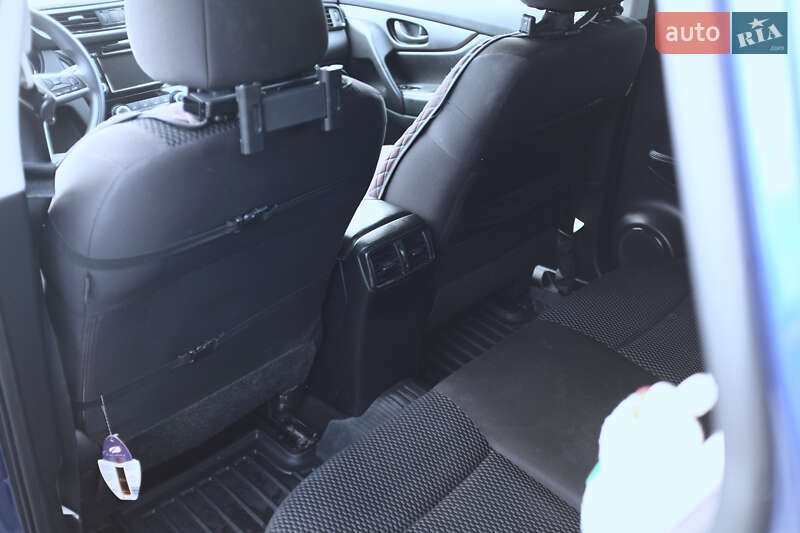 Внедорожник / Кроссовер Nissan Rogue Sport 2020 в Львове