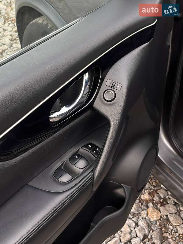 Внедорожник / Кроссовер Nissan Rogue Sport 2019 в Львове