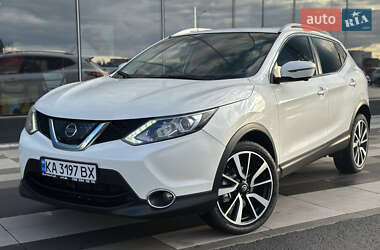 Внедорожник / Кроссовер Nissan Rogue Sport 2017 в Киеве