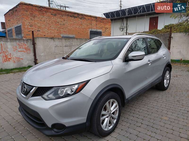 Позашляховик / Кросовер Nissan Rogue Sport 2019 в Первомайську