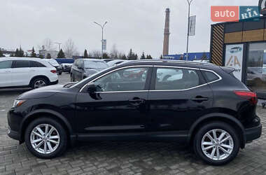 Внедорожник / Кроссовер Nissan Rogue Sport 2017 в Харькове