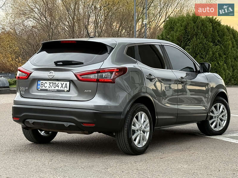 Внедорожник / Кроссовер Nissan Rogue Sport 2022 в Дрогобыче