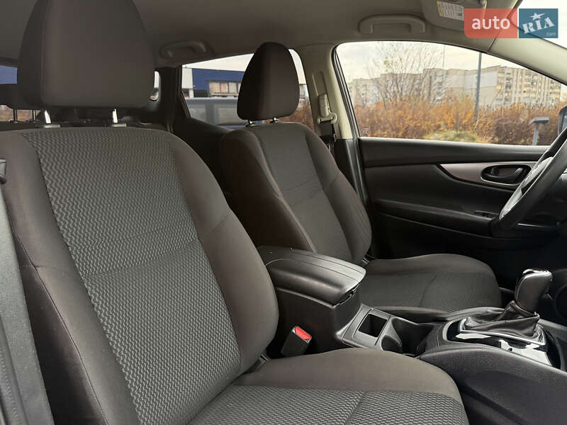 Внедорожник / Кроссовер Nissan Rogue Sport 2022 в Дрогобыче