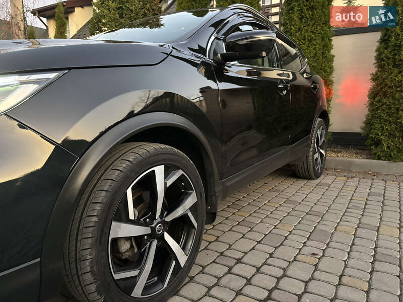 Внедорожник / Кроссовер Nissan Rogue Sport 2020 в Львове