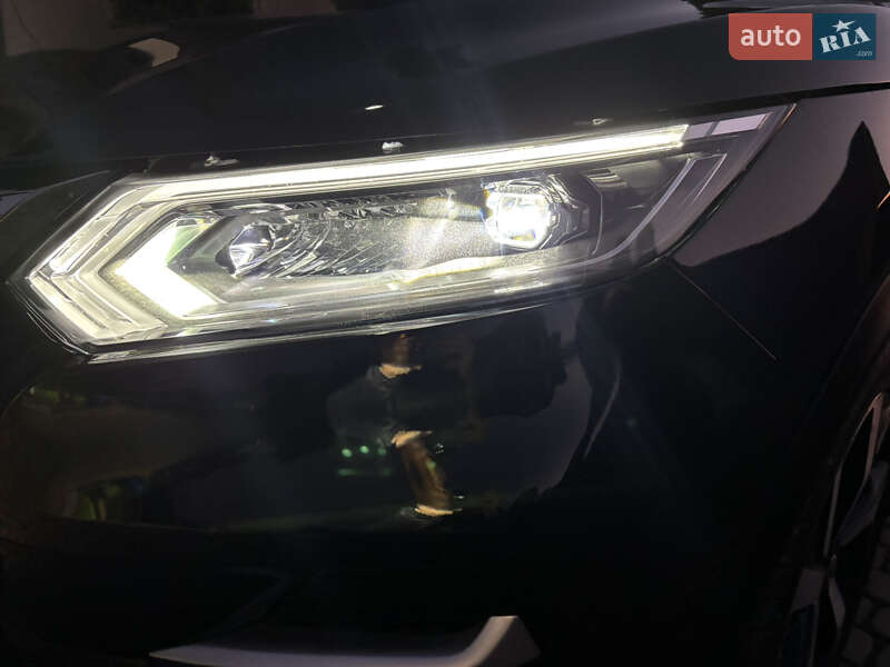 Внедорожник / Кроссовер Nissan Rogue Sport 2020 в Львове