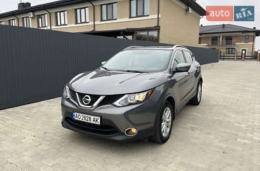 Позашляховик / Кросовер Nissan Rogue Sport 2017 в Ужгороді