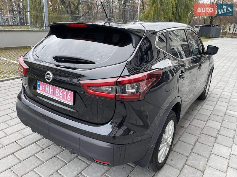 Внедорожник / Кроссовер Nissan Rogue Sport 2021 в Ровно