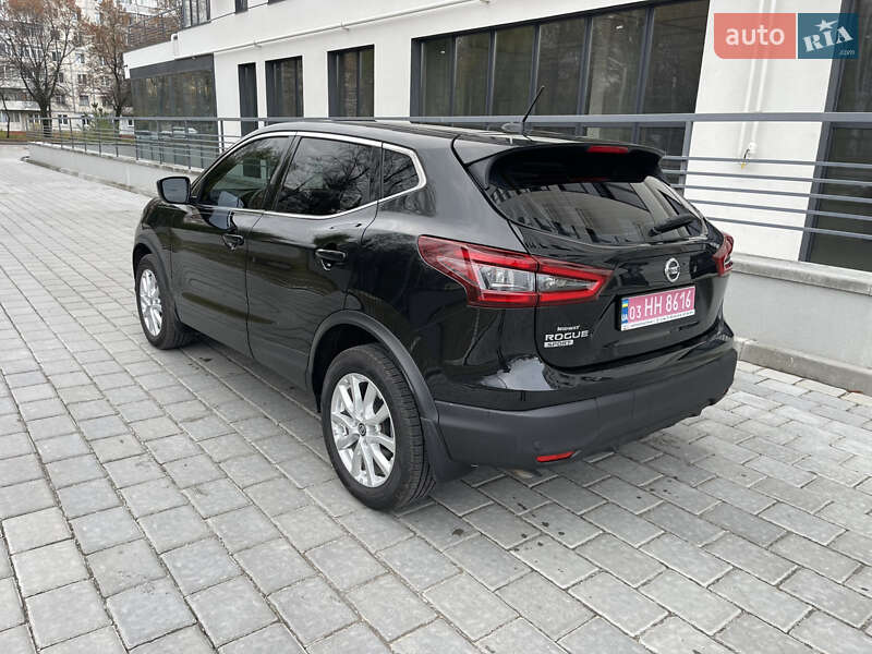 Внедорожник / Кроссовер Nissan Rogue Sport 2021 в Ровно