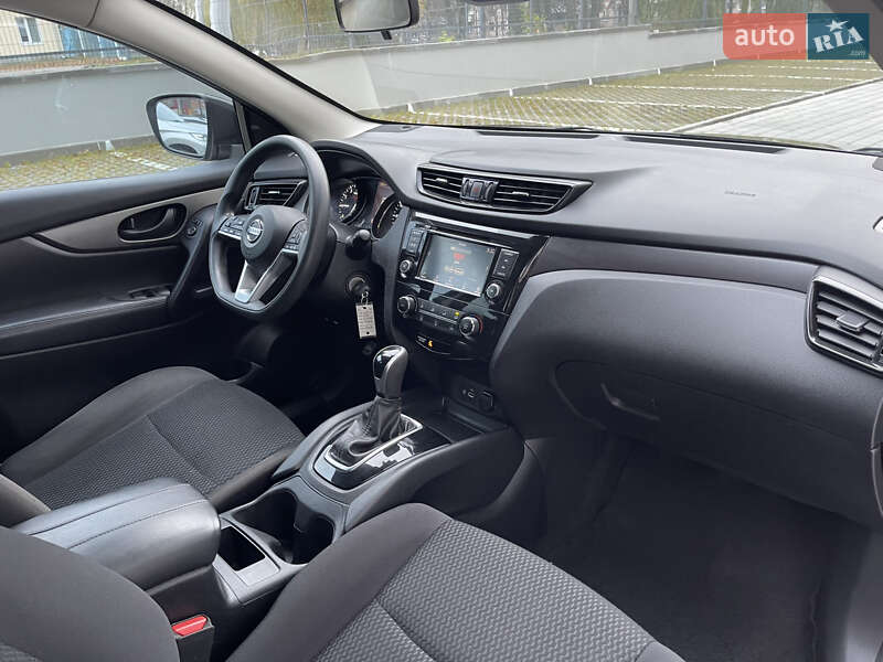 Внедорожник / Кроссовер Nissan Rogue Sport 2021 в Ровно