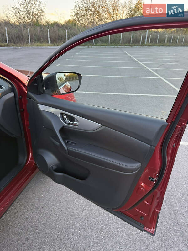 Внедорожник / Кроссовер Nissan Rogue Sport 2020 в Виннице