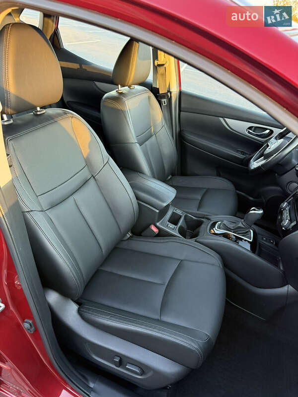 Внедорожник / Кроссовер Nissan Rogue Sport 2020 в Виннице