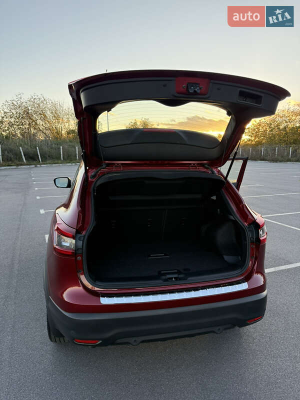 Внедорожник / Кроссовер Nissan Rogue Sport 2020 в Виннице