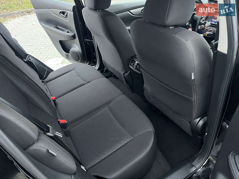 Позашляховик / Кросовер Nissan Rogue Sport 2020 в Вінниці