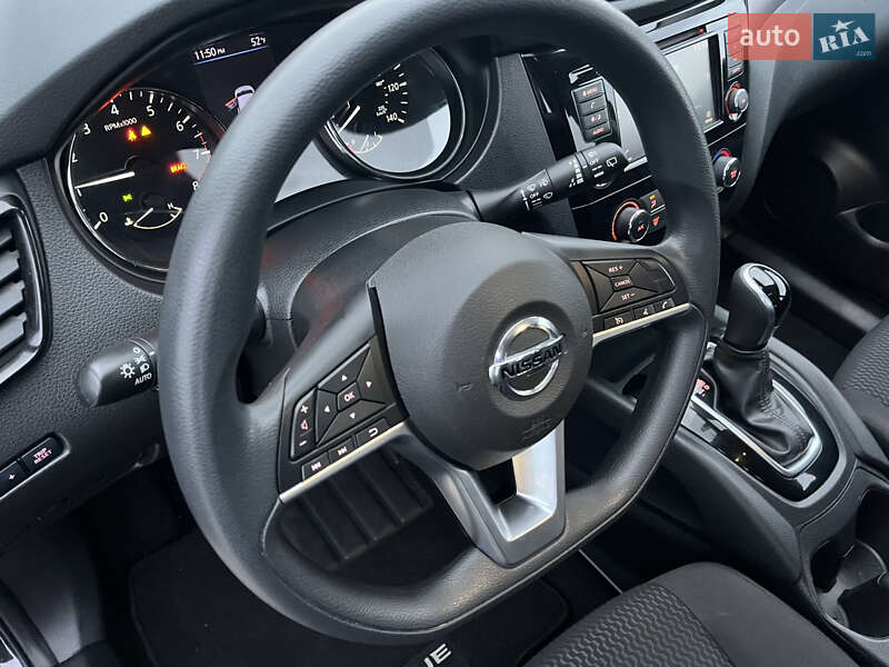 Позашляховик / Кросовер Nissan Rogue Sport 2020 в Вінниці