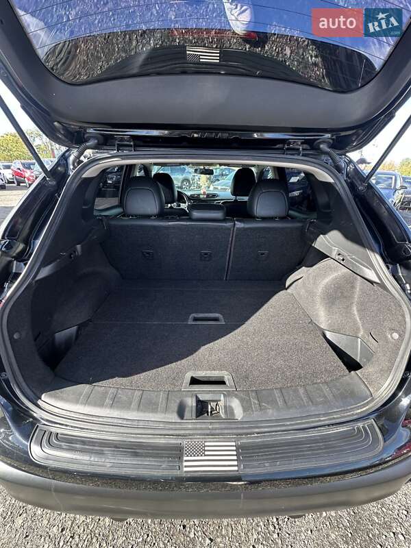 Позашляховик / Кросовер Nissan Rogue Sport 2017 в Білогородці