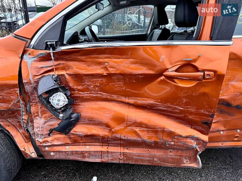 Внедорожник / Кроссовер Nissan Rogue Sport 2017 в Киеве фото 14 Внедорожник / Кроссовер Nissan Rogue Sport 2017 в Киеве