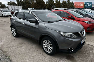 Внедорожник / Кроссовер Nissan Rogue Sport 2017 в Житомире