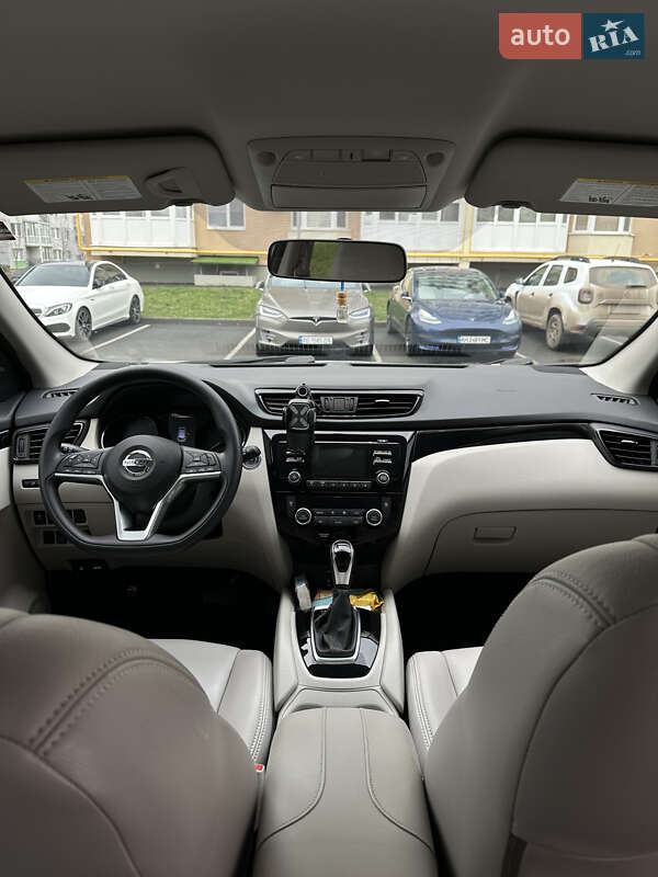 Внедорожник / Кроссовер Nissan Rogue Sport 2018 в Виннице