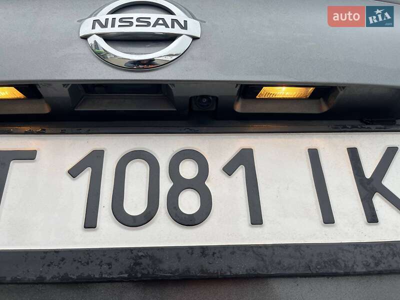 Позашляховик / Кросовер Nissan Rogue Sport 2017 в Івано-Франківську