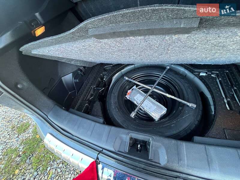 Позашляховик / Кросовер Nissan Rogue Sport 2017 в Івано-Франківську