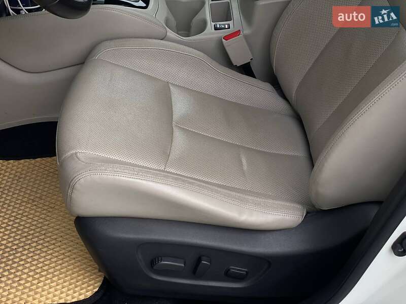 Внедорожник / Кроссовер Nissan Rogue Sport 2017 в Киеве фото 23 Внедорожник / Кроссовер Nissan Rogue Sport 2017 в Киеве