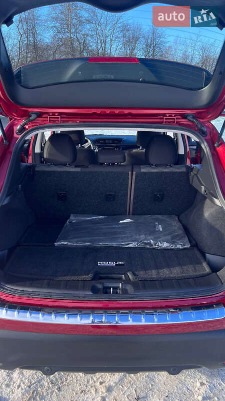 Внедорожник / Кроссовер Nissan Rogue Sport 2019 в Львове