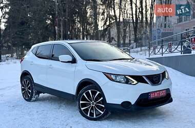 Внедорожник / Кроссовер Nissan Rogue Sport 2018 в Виннице