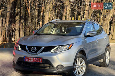 Позашляховик / Кросовер Nissan Rogue Sport 2017 в Львові