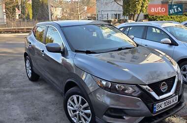 Внедорожник / Кроссовер Nissan Rogue Sport 2021 в Ровно