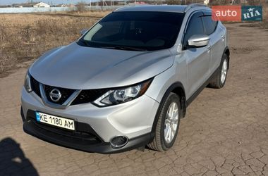 Позашляховик / Кросовер Nissan Rogue Sport 2017 в Чутовому