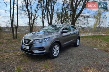 Внедорожник / Кроссовер Nissan Rogue Sport 2019 в Звягеле