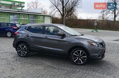 Внедорожник / Кроссовер Nissan Rogue Sport 2019 в Золочеве