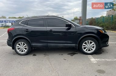 Позашляховик / Кросовер Nissan Rogue Sport 2017 в Ужгороді