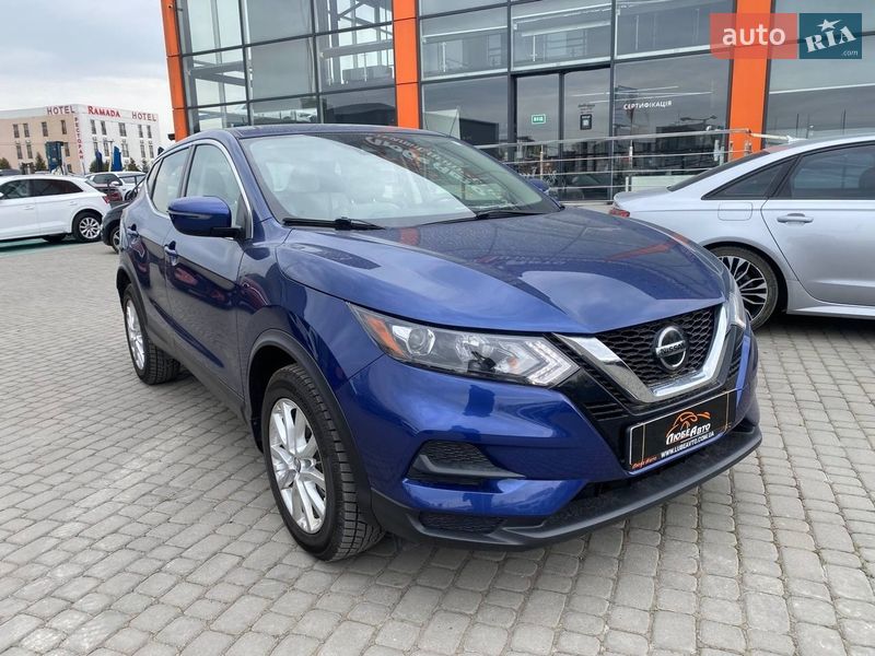 Nissan Rogue Sport 2021