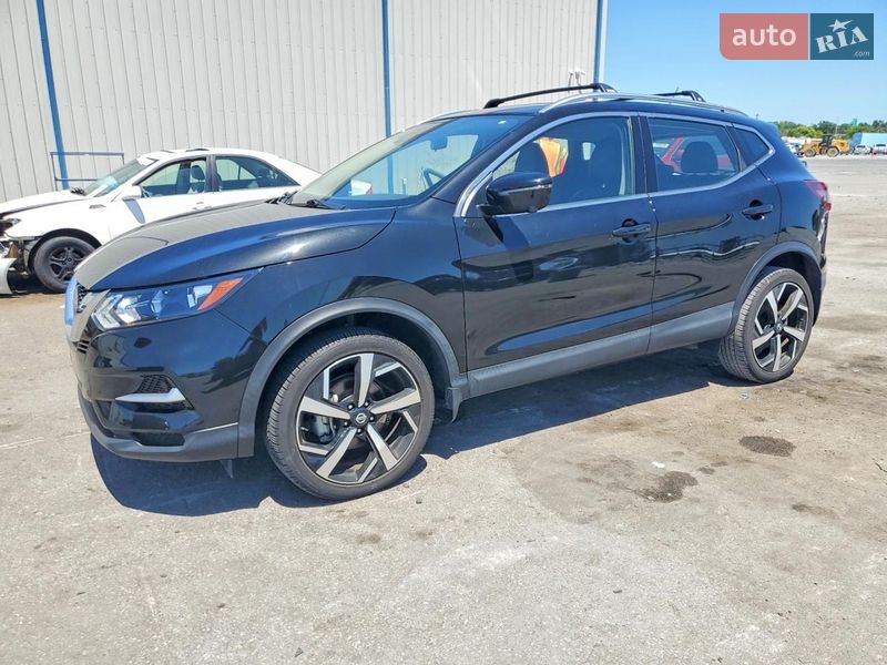 Nissan Rogue Sport 2021