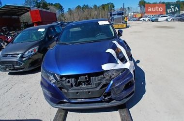 Позашляховик / Кросовер Nissan Rogue Sport 2021 в Львові