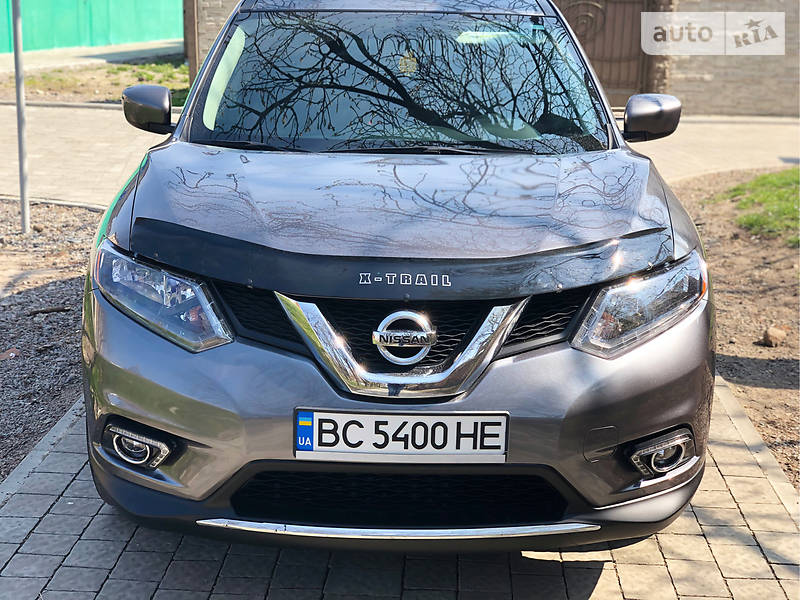 Внедорожник / Кроссовер Nissan Rogue 2016 в Львове