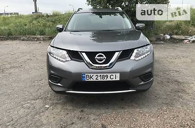 Позашляховик / Кросовер Nissan Rogue 2015 в 