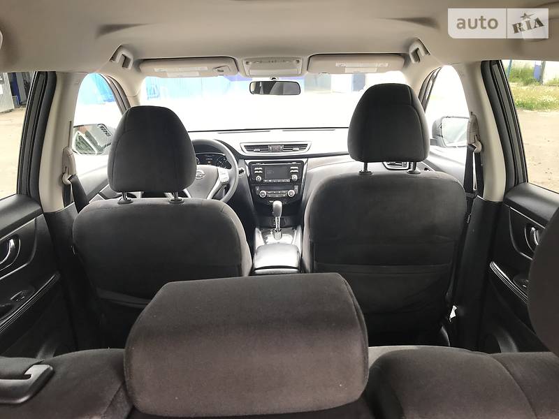 Позашляховик / Кросовер Nissan Rogue 2015 в Києві