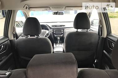 Позашляховик / Кросовер Nissan Rogue 2015 в 