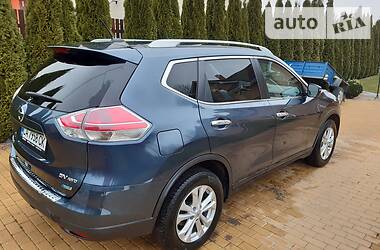 Позашляховик / Кросовер Nissan Rogue 2014 в 